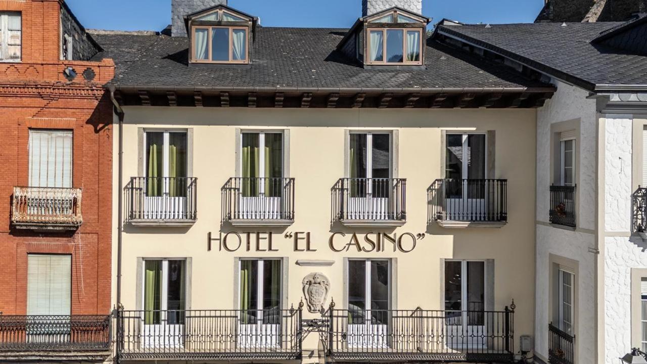 Hotel & Restaurante El Casino Вилафранка дел Биерсо Екстериор снимка